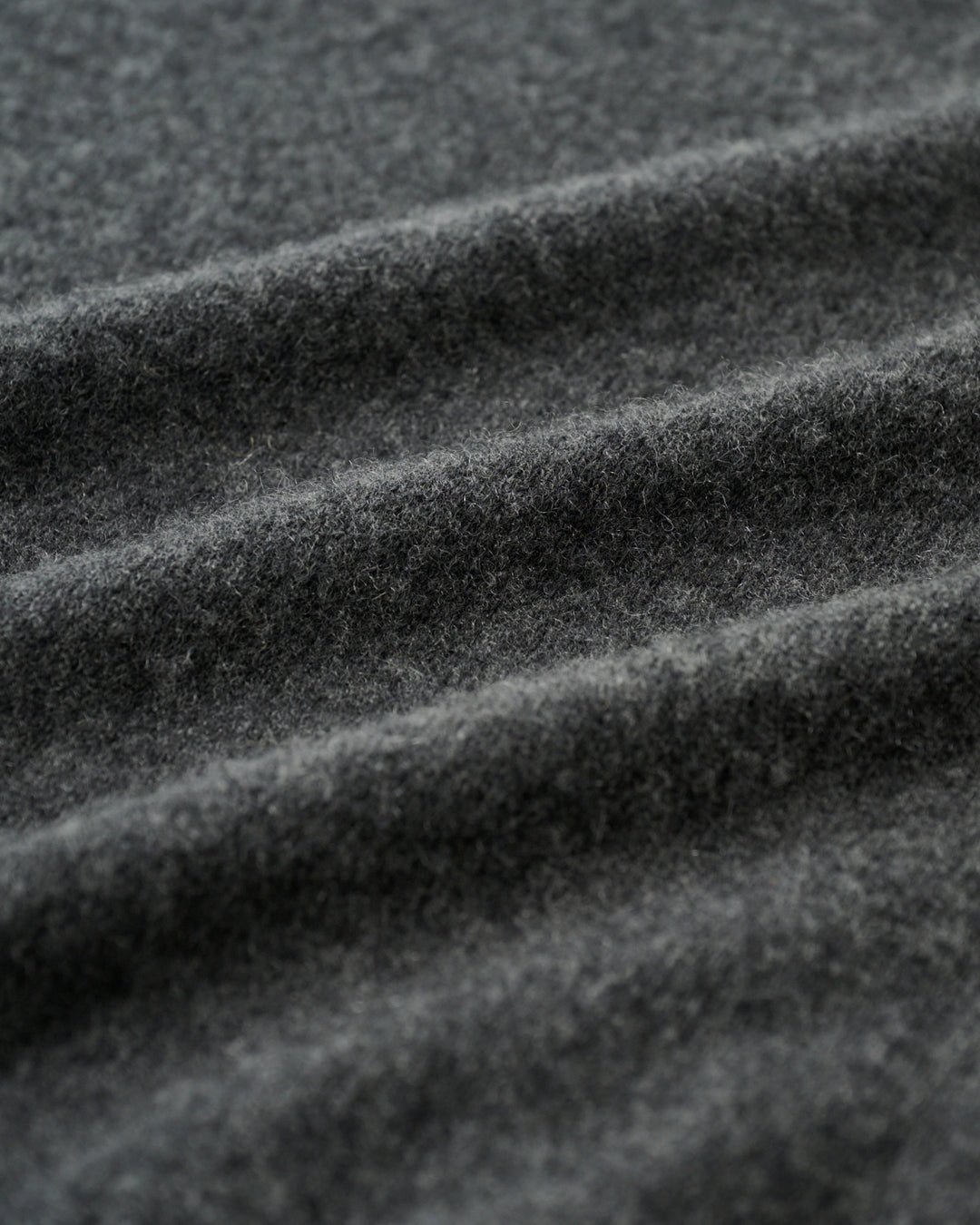 【10/21 19:00-】cashmere turtle sweater