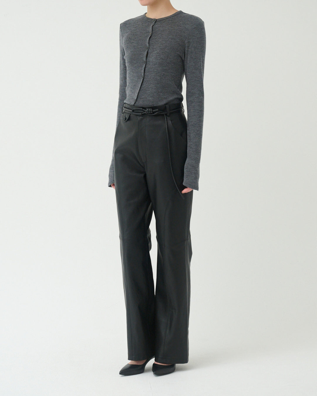 【10/21 19:00-】leather pants